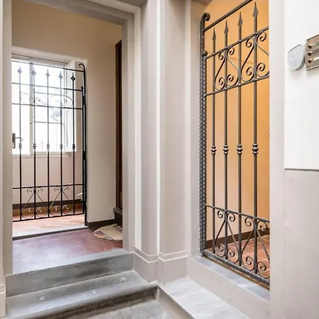 Yd Giulietta Penthouse With Terrace Apartmán